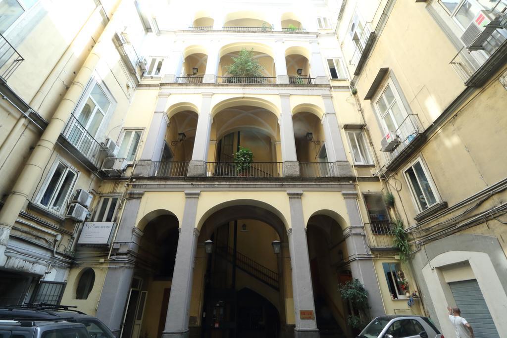 Toledo Boutique Studio Apartments Napels Buitenkant foto